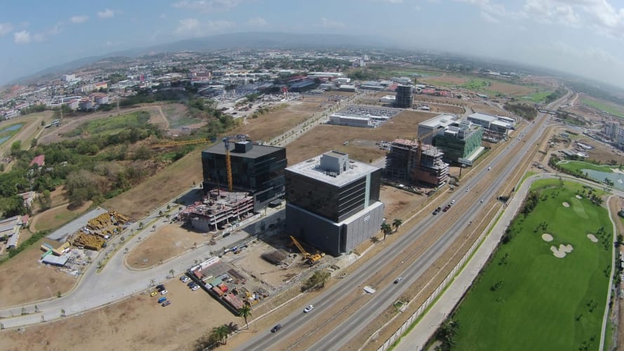 VENTA DE LOTE EN SANTA MARIA BUSINESS