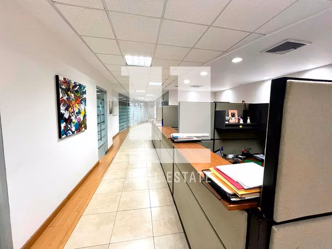 Se Vende oficina en Torre Generali - Imagen 6