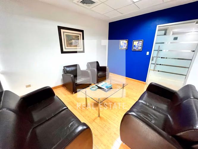 Se Vende oficina en Torre Generali - Imagen 2