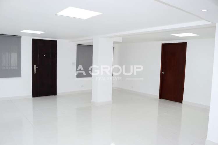 Se vende casa frente a Multiplaza - Imagen 12