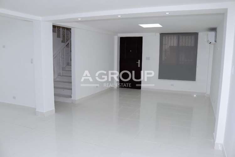 Se vende casa frente a Multiplaza - Imagen 11