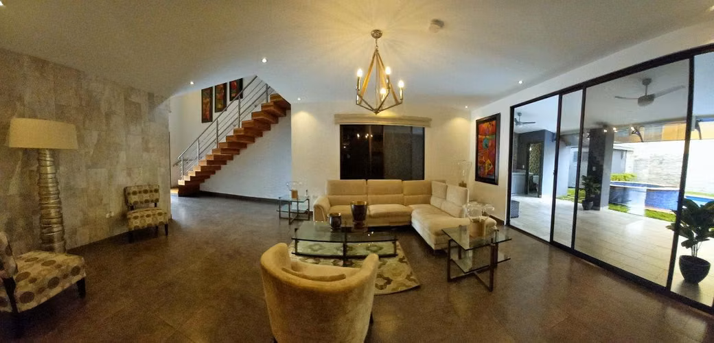 Casa Moderna en Altos de Panama - Imagen 5