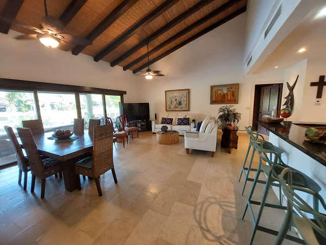 Se alquila casa tipo villa en buenaventura bristol
