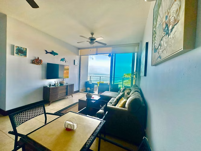 Apartamento Frente al Mar en Riomar- 2 Recamaras 2 Baños