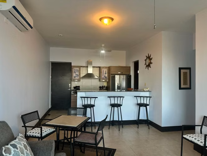 Apartamento Frente al Mar en Riomar- 2 Recamaras 2 Baños