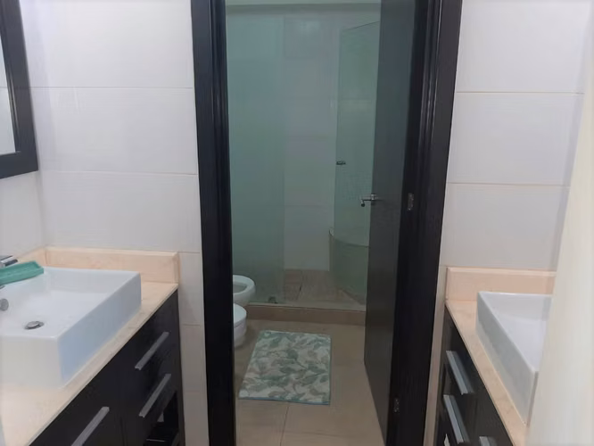 Piso Alto en Riomar- 2 Recamaras 2 Baño