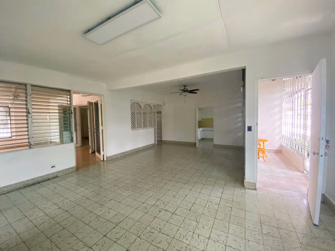 Venta Casa en Coco del Mar, con terreno de 803m2