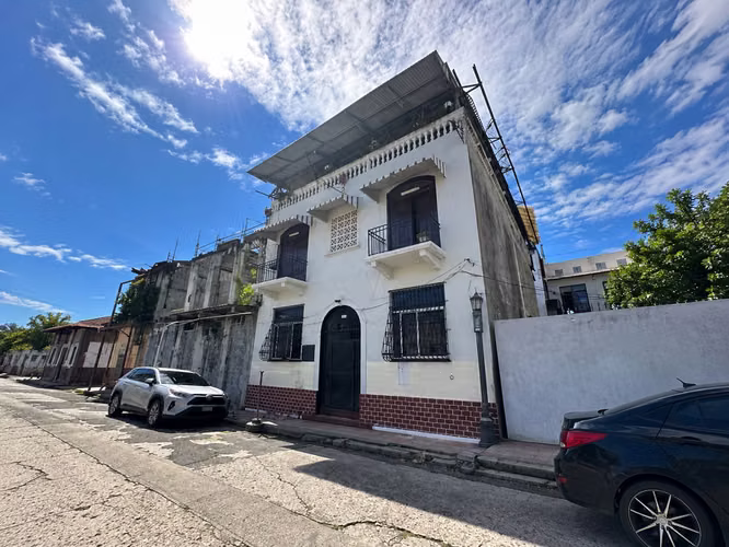 Edificio en Venta Casco Antiguo – Excelente Ubicación e Inversión
