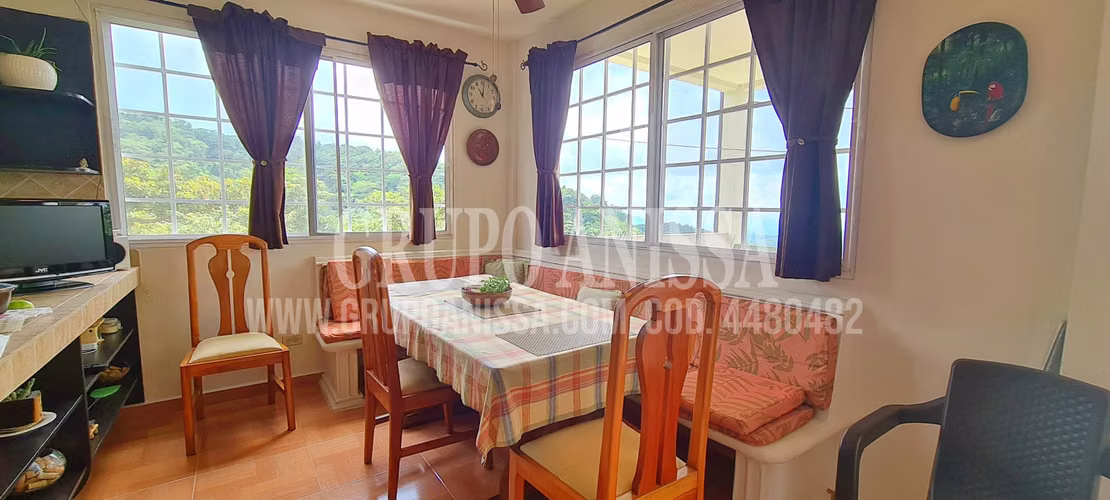 Se Vende Amplia y Hermosa Casa en Altos del Maria