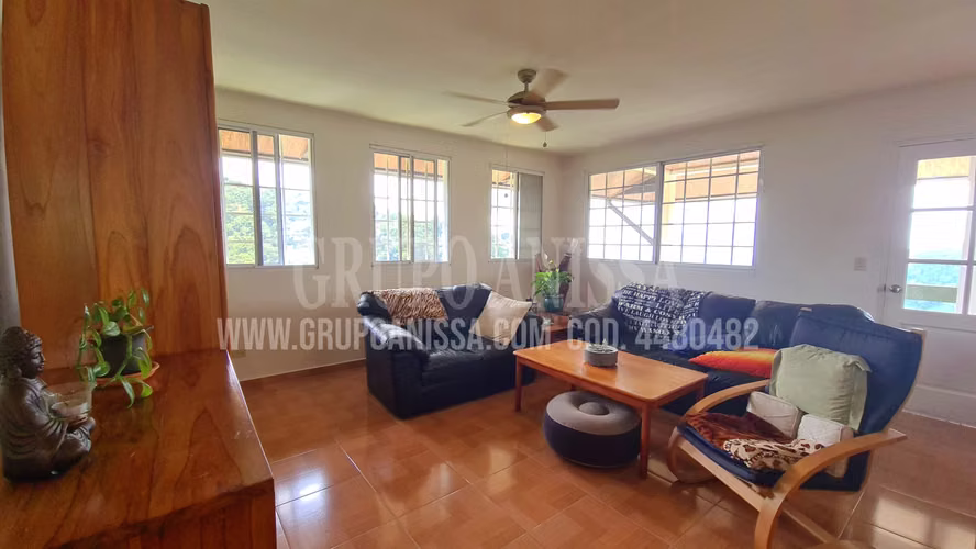 Se Vende Amplia y Hermosa Casa en Altos del Maria
