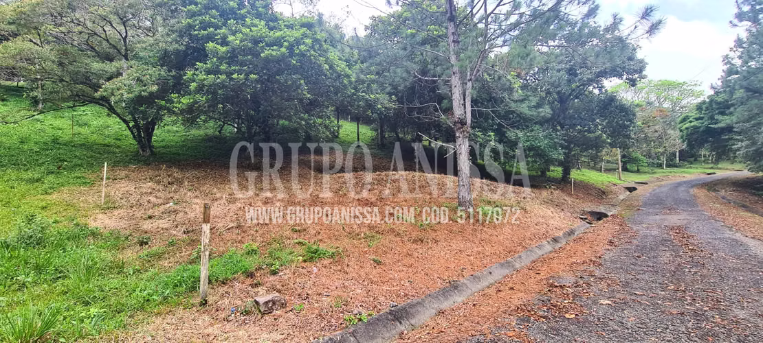 Oportunidad! Se Vende Terreno en Zona Alta de Altos del Maria