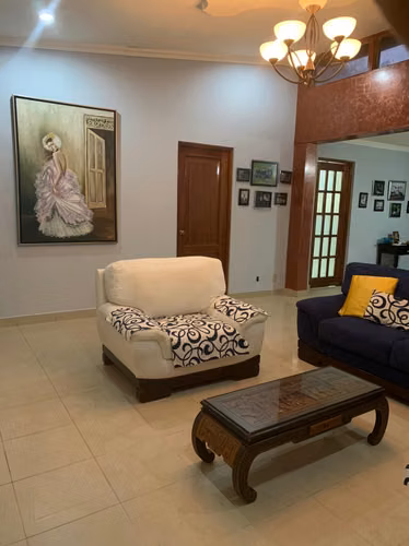 Venta Casa en Cárdenas, Ancón, 1,600m2 de terreno y 758m2 de construcción