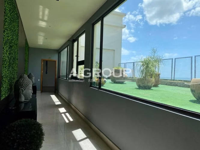 Santa Maria Court - Se Vende Lujoso Apartamento