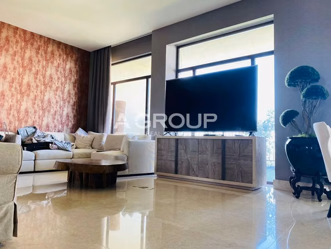 Santa Maria Court - Se Vende Lujoso Apartamento