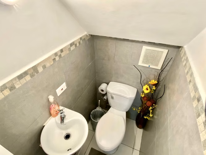 SUPER GANGA CASA AAA 3R2.5B2P CON TERRAZA EN VILLA ZAITA 169000 - Imagen 16