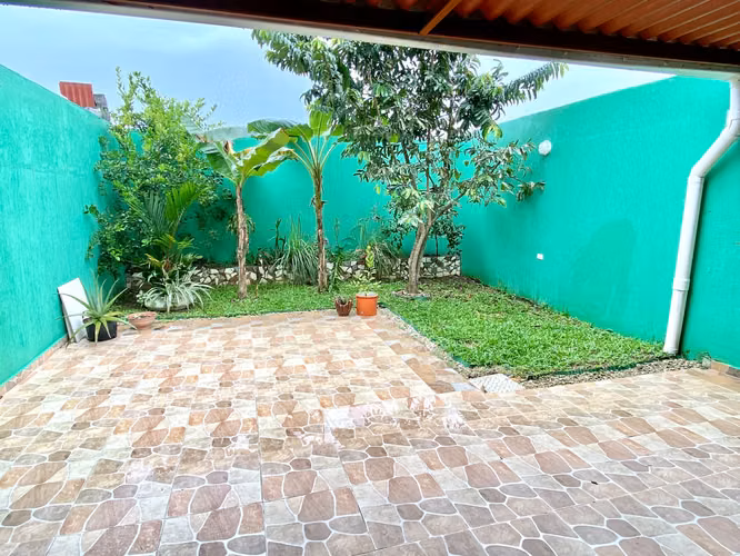 SUPER GANGA CASA AAA 3R2.5B2P CON TERRAZA EN VILLA ZAITA 169000 - Imagen 9