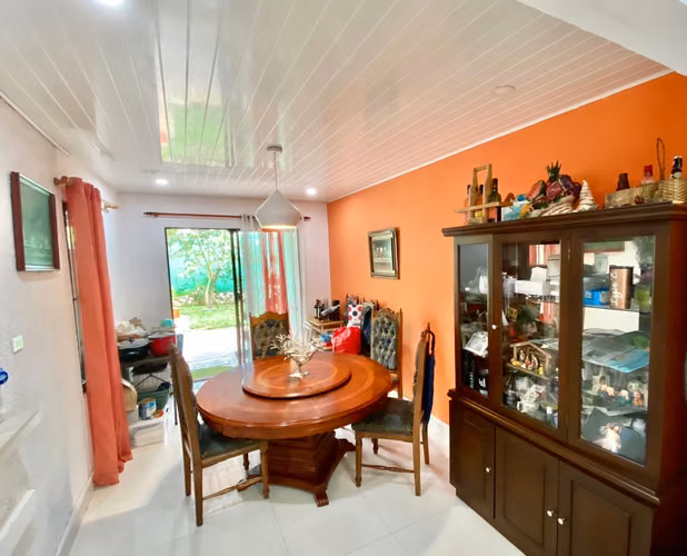 SUPER GANGA CASA AAA 3R2.5B2P CON TERRAZA EN VILLA ZAITA 169000 - Imagen 6