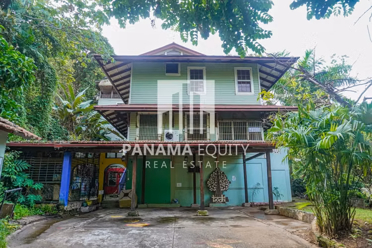 Both Sides of a Duplex Residence Home For Sale in Ancon Panama