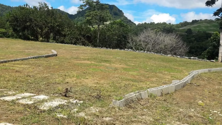 VENTA TERRENO EN LAS LAJAS DE LAS CUMBRES