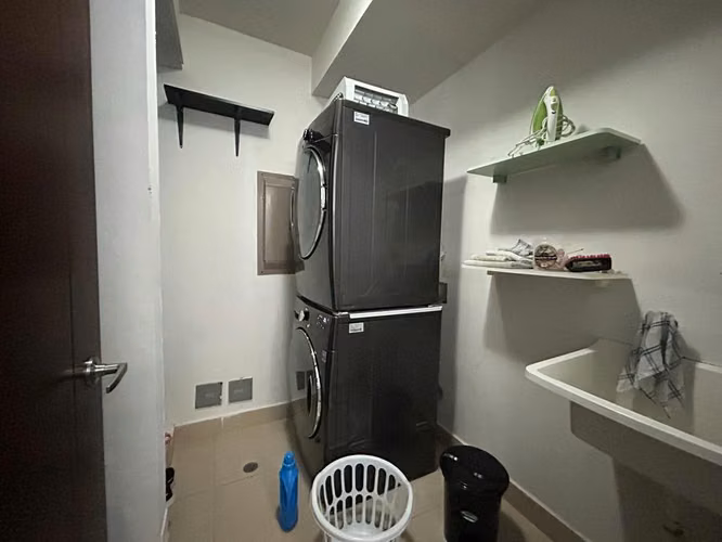 VENDO APARTAMENTO EN PH OCEANAIRE