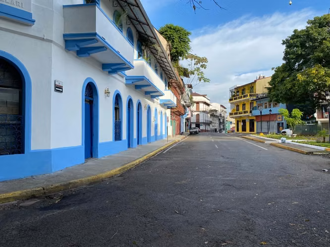 Edificio Histórico En Venta En Casco Viejo