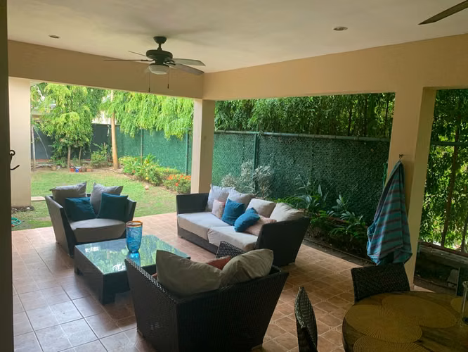 CASA EN VENTA EN CLAYTON - EMBASSY GARDEN