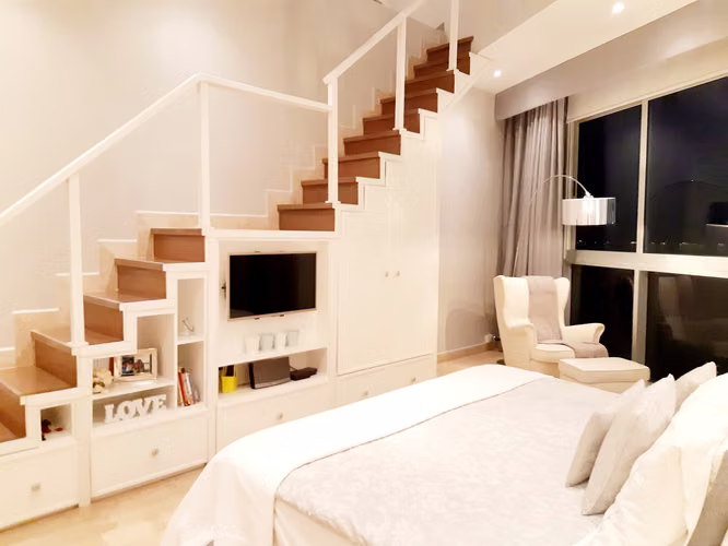 PEARL duplex 4 recs $795,000 REMATE