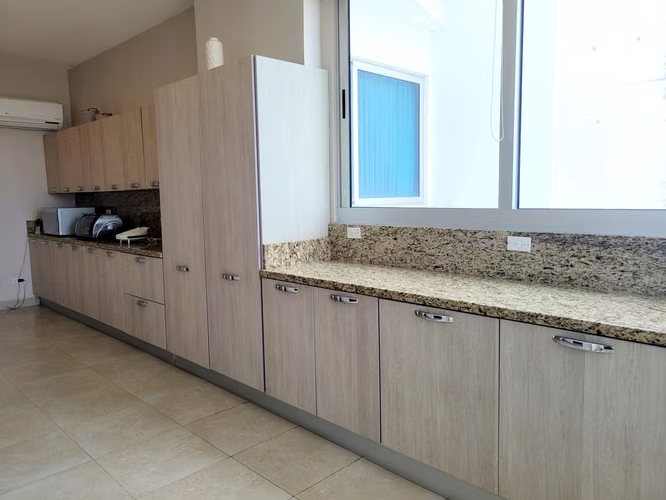 PEARL duplex 4 recs $795,000 REMATE