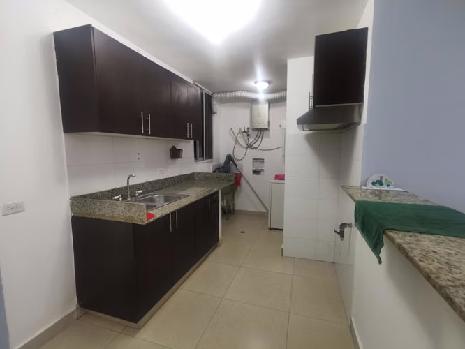 SUPER GANGA REMATE APT 3R2B1P EN FRENTE UTP EN TORRE TOSCANA CONDADO  115000 - Imagen 4