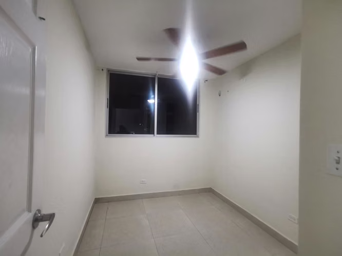 SUPER GANGA REMATE APT 3R2B1P EN FRENTE UTP EN TORRE TOSCANA CONDADO  115000 - Imagen 8