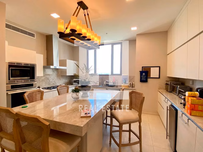 Se Vende  Penthouse en Santa María Court - Imagen 4