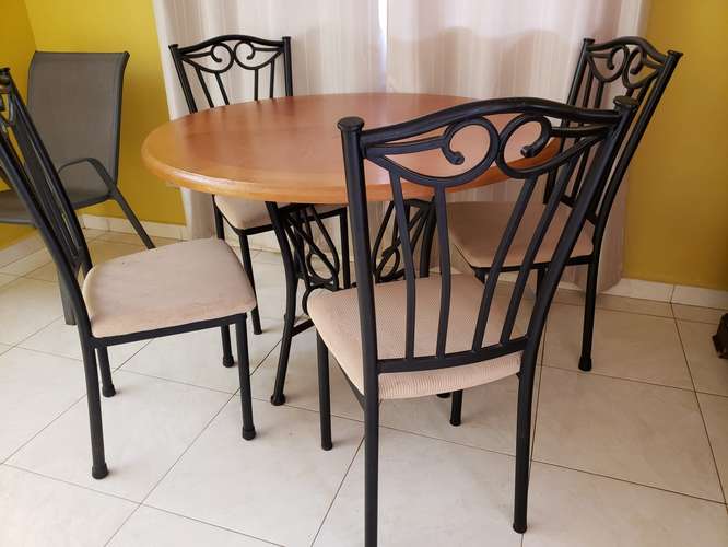 JUEGO DE COMEDOR MODELO ASHLEY (Chorrera)