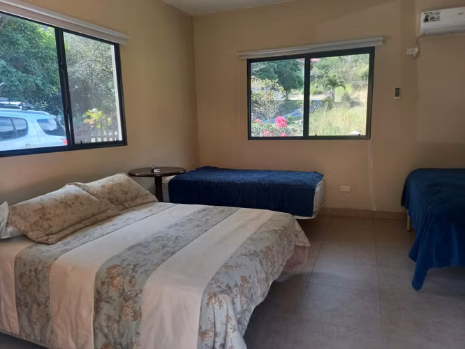 Vive en la montaña de Altos de Maria a solo 30 minutos de la playa! - Imagen 7