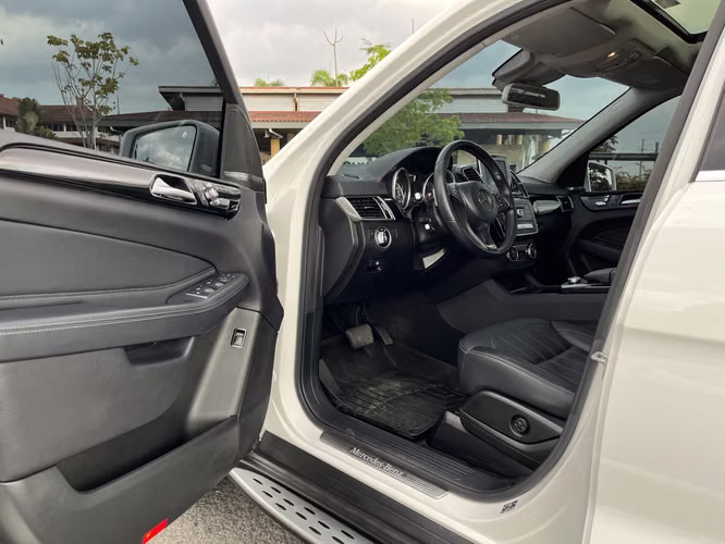 Mercedes Benz GLS 400 Paquete AMG