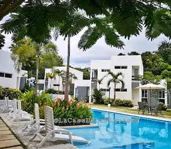 Venta de casa de playa AMOBLADA en LAS LAJAS...