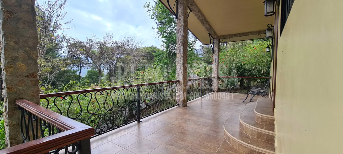 Oportunidad! Se vende Acogedora Casa en Altos del Maria - Imagen 2