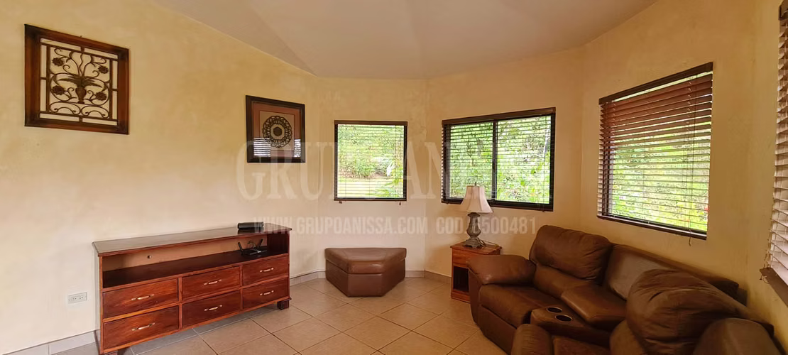 Oportunidad! Se vende Acogedora Casa en Altos del Maria - Imagen 4