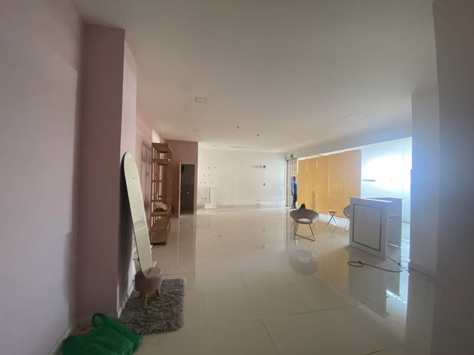 Alquiler Local Comercial Bella Vista, Flor Plaza, 98m2 - Imagen 4
