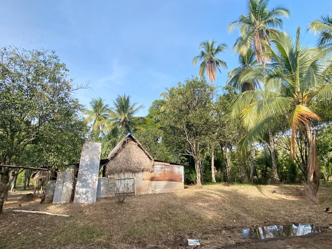 Venta Terreno Bahia Honda, Pixvae, 23has.