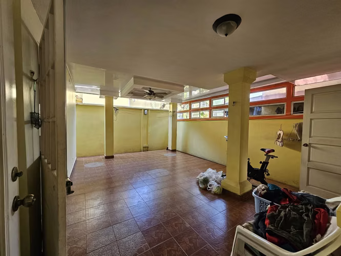 SUPER GANGA CASA 4R2.5B2P EN DORADO LAKE CONDADO 310000 NEGOCIABLE 290000 - Imagen 6