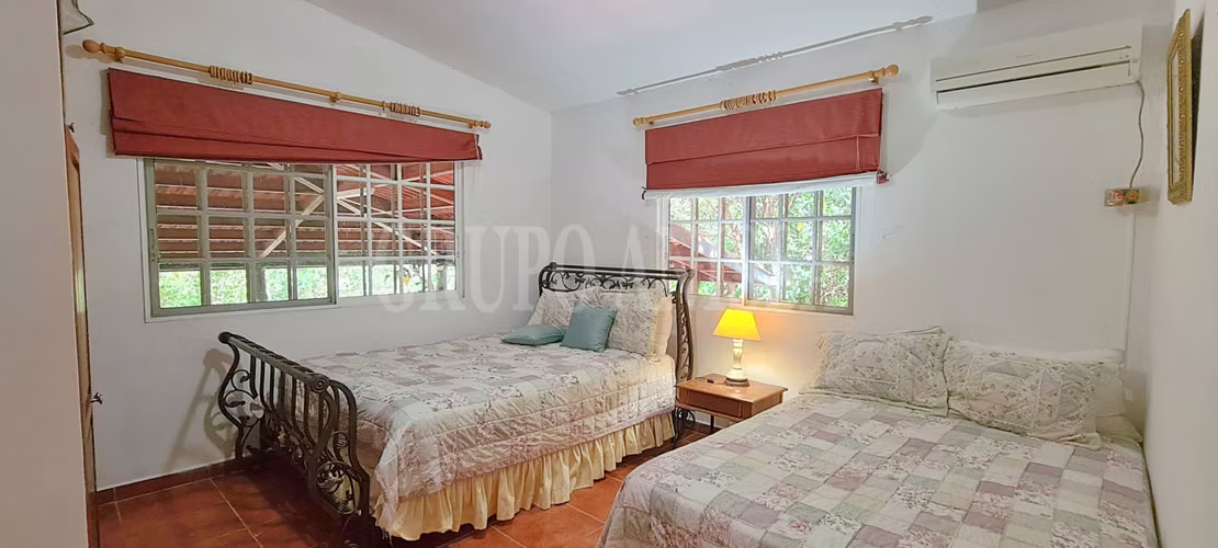 Oportunidad! Se Vende Hermosa Casa en Altos del Maria Con Piscina