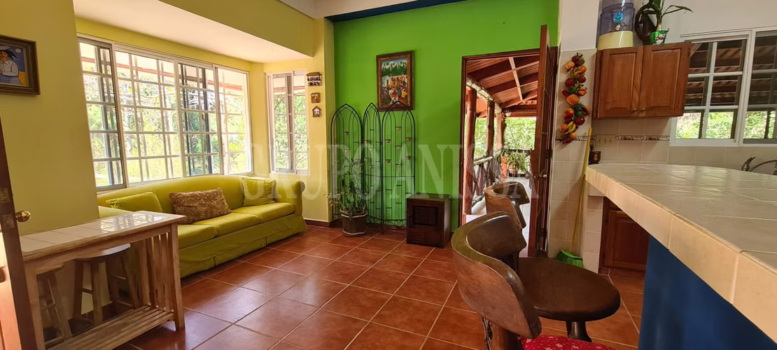Oportunidad! Se Vende Hermosa Casa en Altos del Maria Con Piscina
