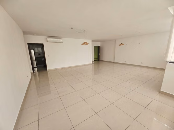 SE VENDE APARTAMENTO EN PH BRISA MARINA, COSTA DEL ESTE.