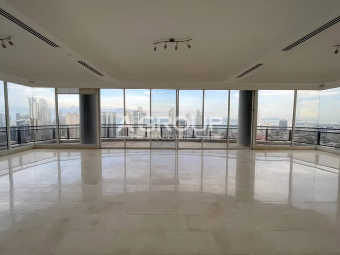 Torre Imperial - Se Vende Amplio y Lujoso Apartamento