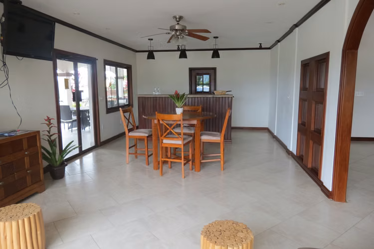 Banco vende Lotes reposeidos en Chiriqui Boquete Canyon Village