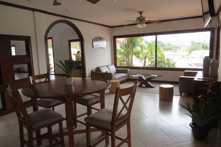 Banco vende Lotes reposeidos en Chiriqui Boquete Canyon Village