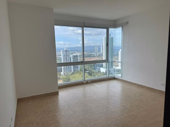 PH TITANIUM PRECIOSO APARTAMENTO Costa del este