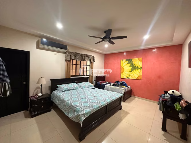 Se vende propiedad en la Villa de Los Santos. - Imagen 7