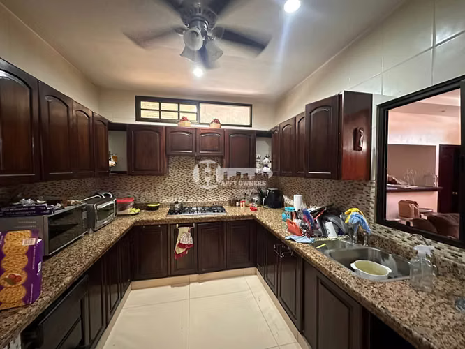 Se vende propiedad en la Villa de Los Santos. - Imagen 4