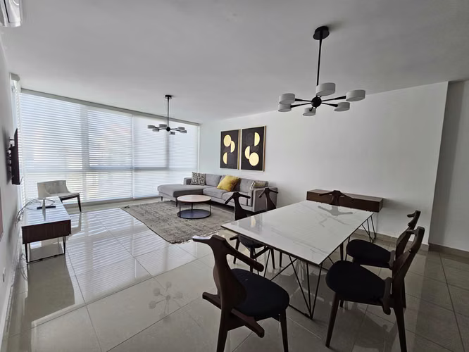 APT AAAA 3R2B2P LUXURY FURNISHED IN PH TOP TOWER EAST 2000